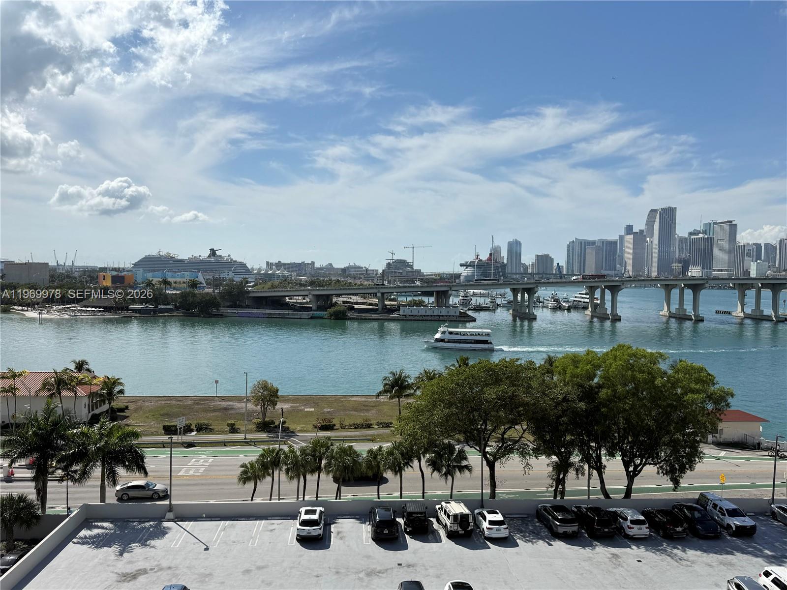 801 N Venetian Dr 802