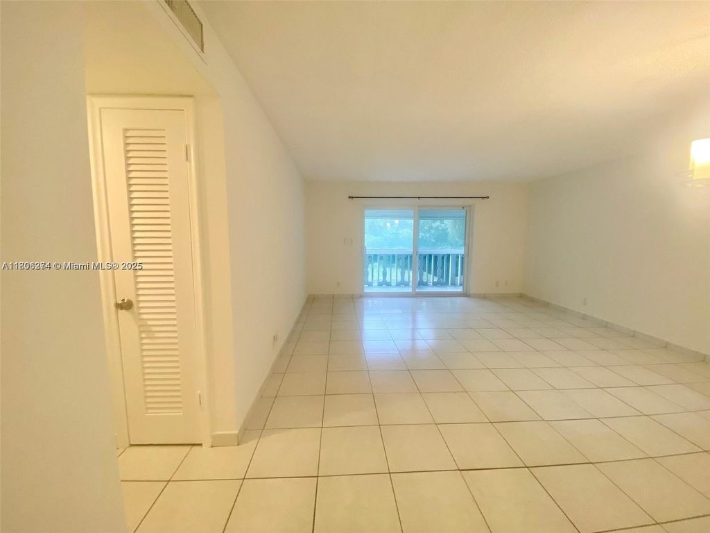 Photo of 232 NE 12th Ave #207, Hallandale Beach, FL 33009 (MLS # A11806274)