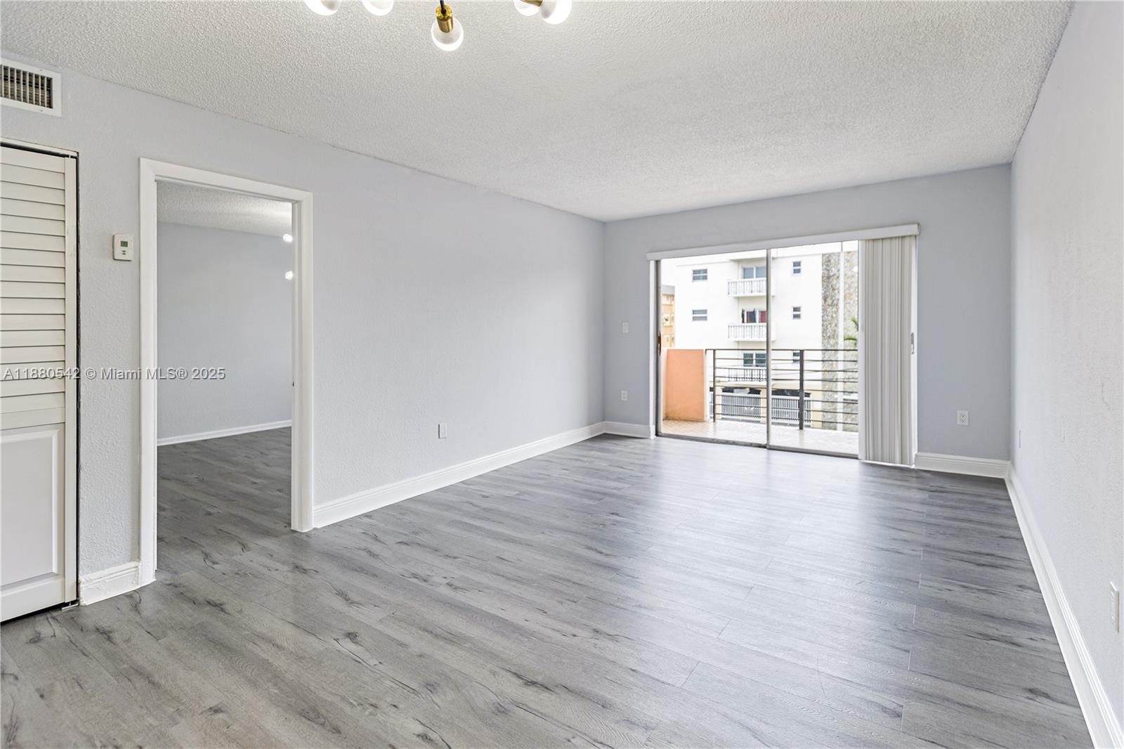 MALKY CONDO - Residential Lease