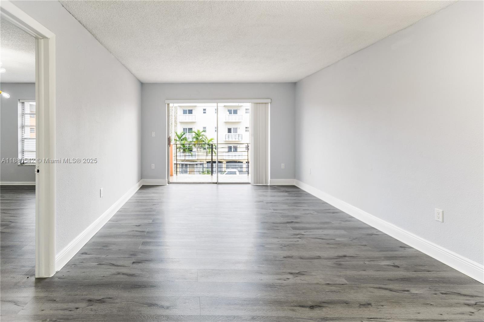 MALKY CONDO - Residential Lease
