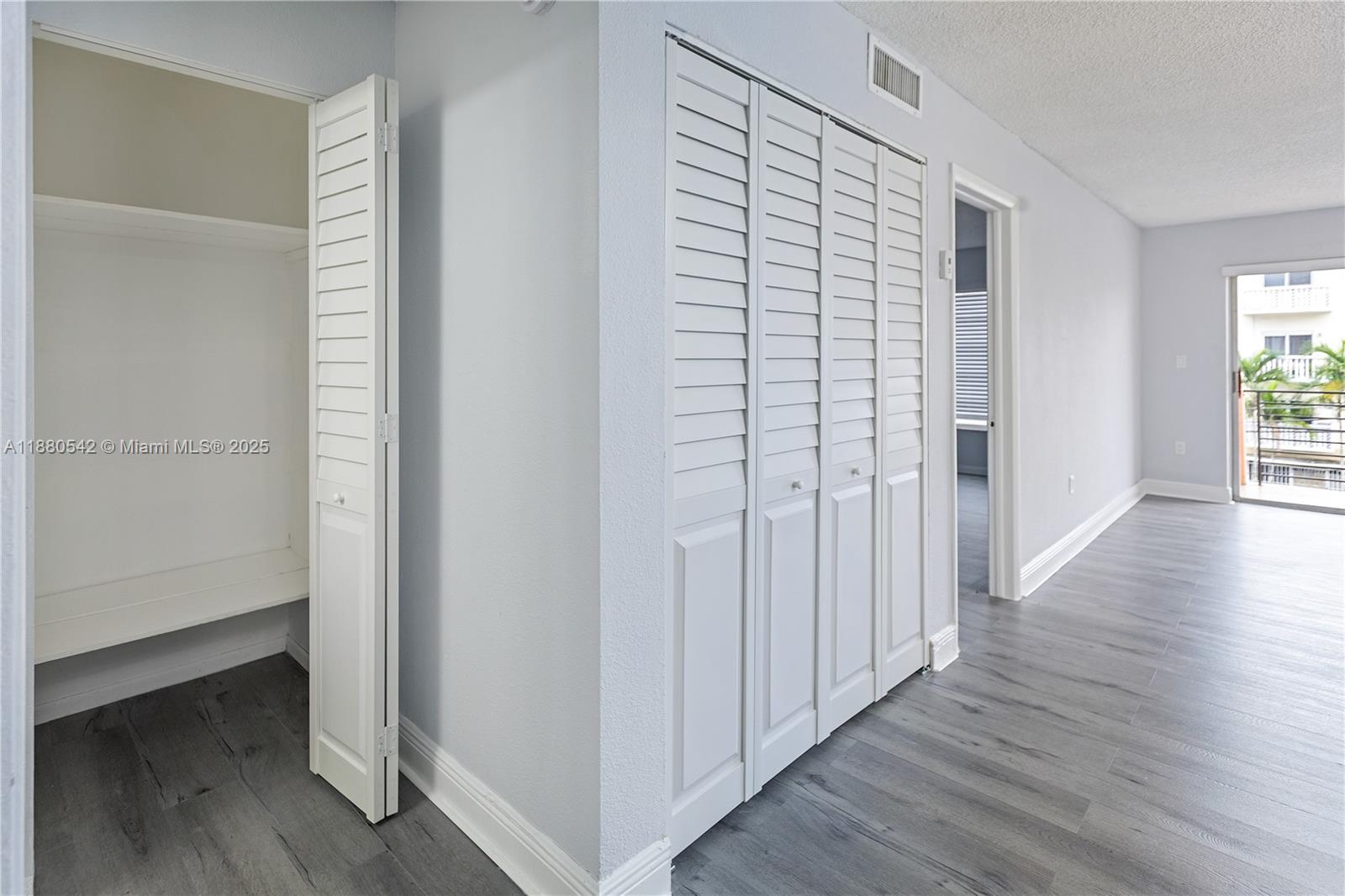 MALKY CONDO - Residential Lease