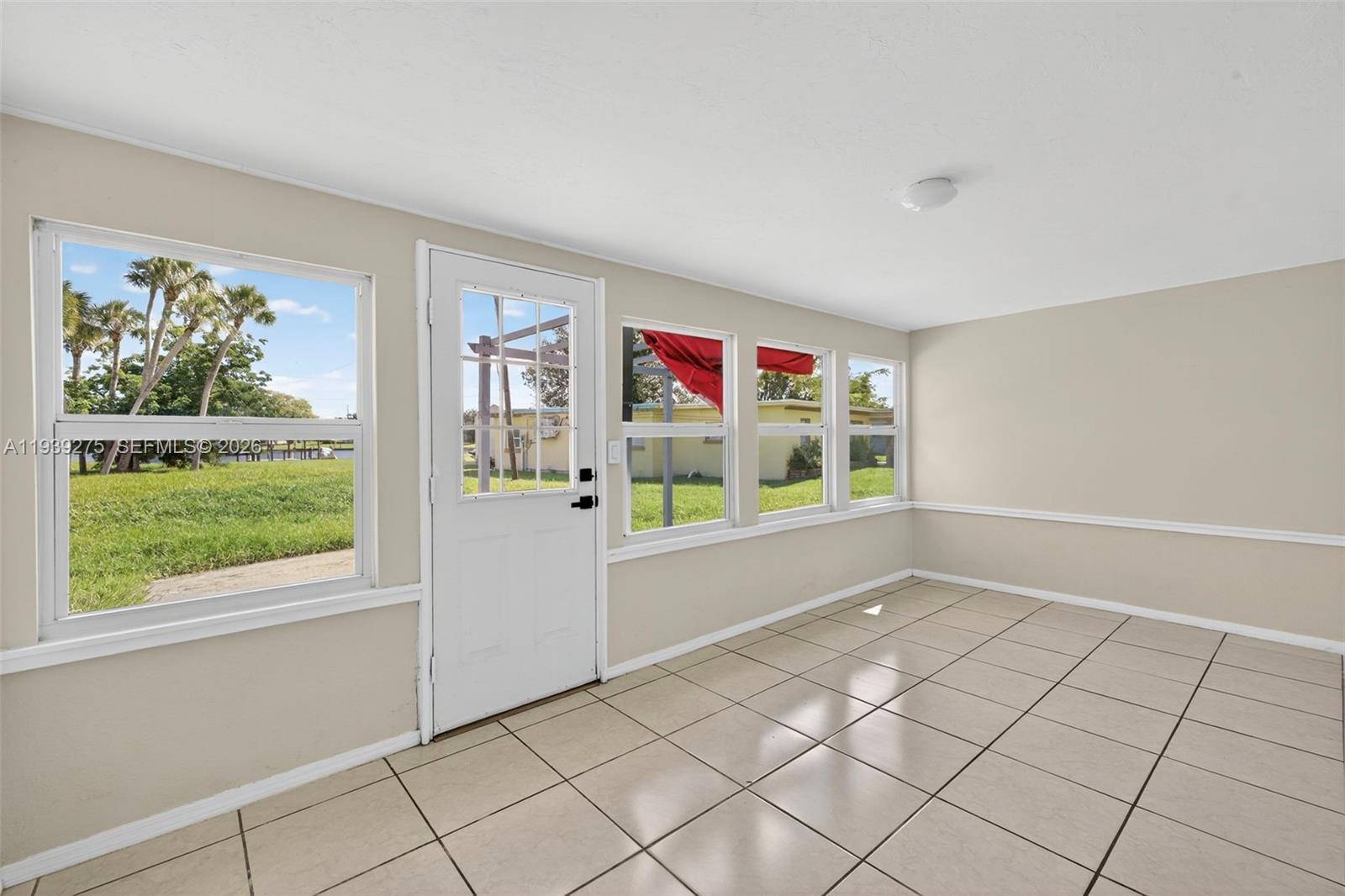 Belle Aire Lagoon - Residential