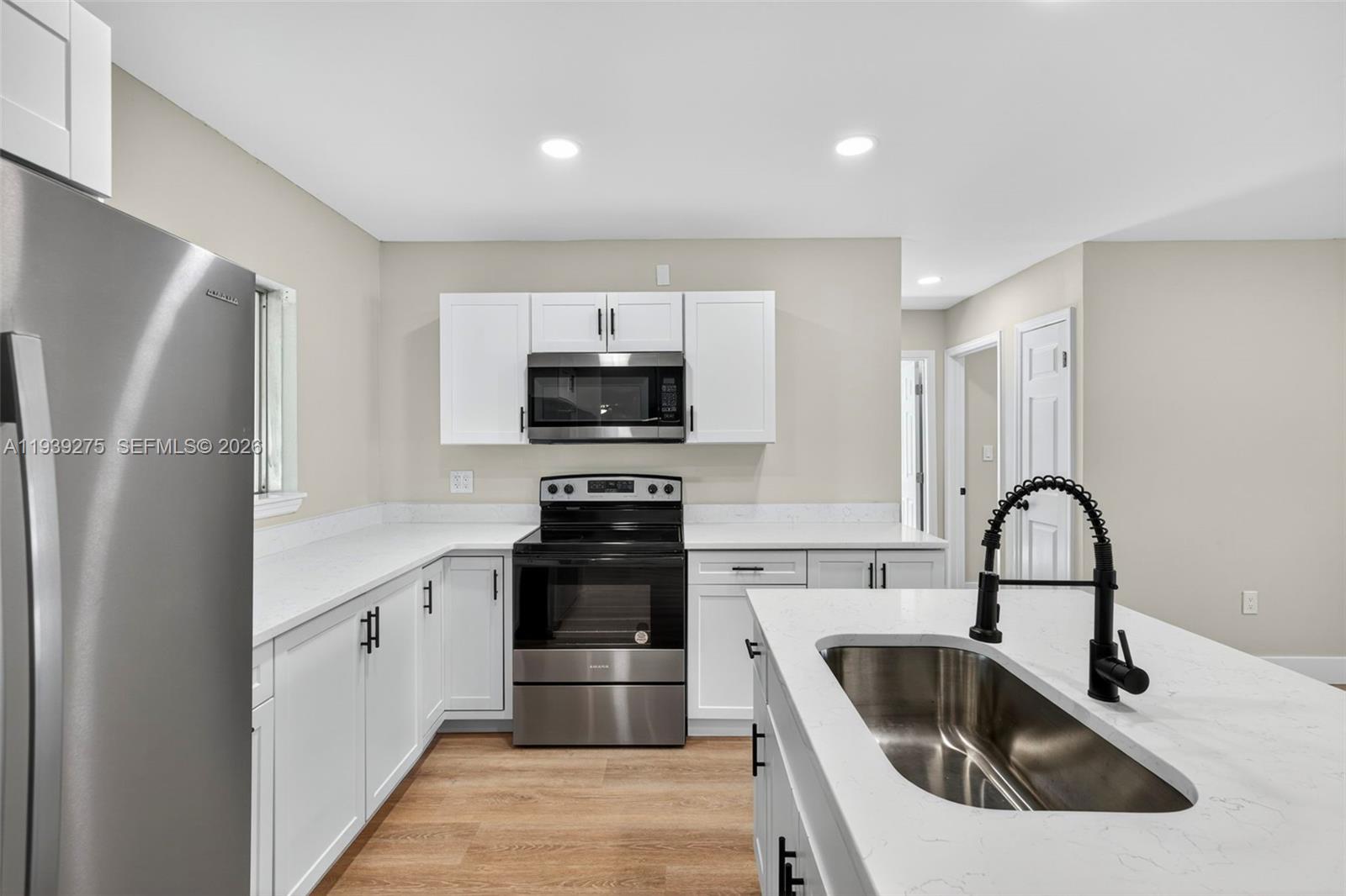 Belle Aire Lagoon - Residential