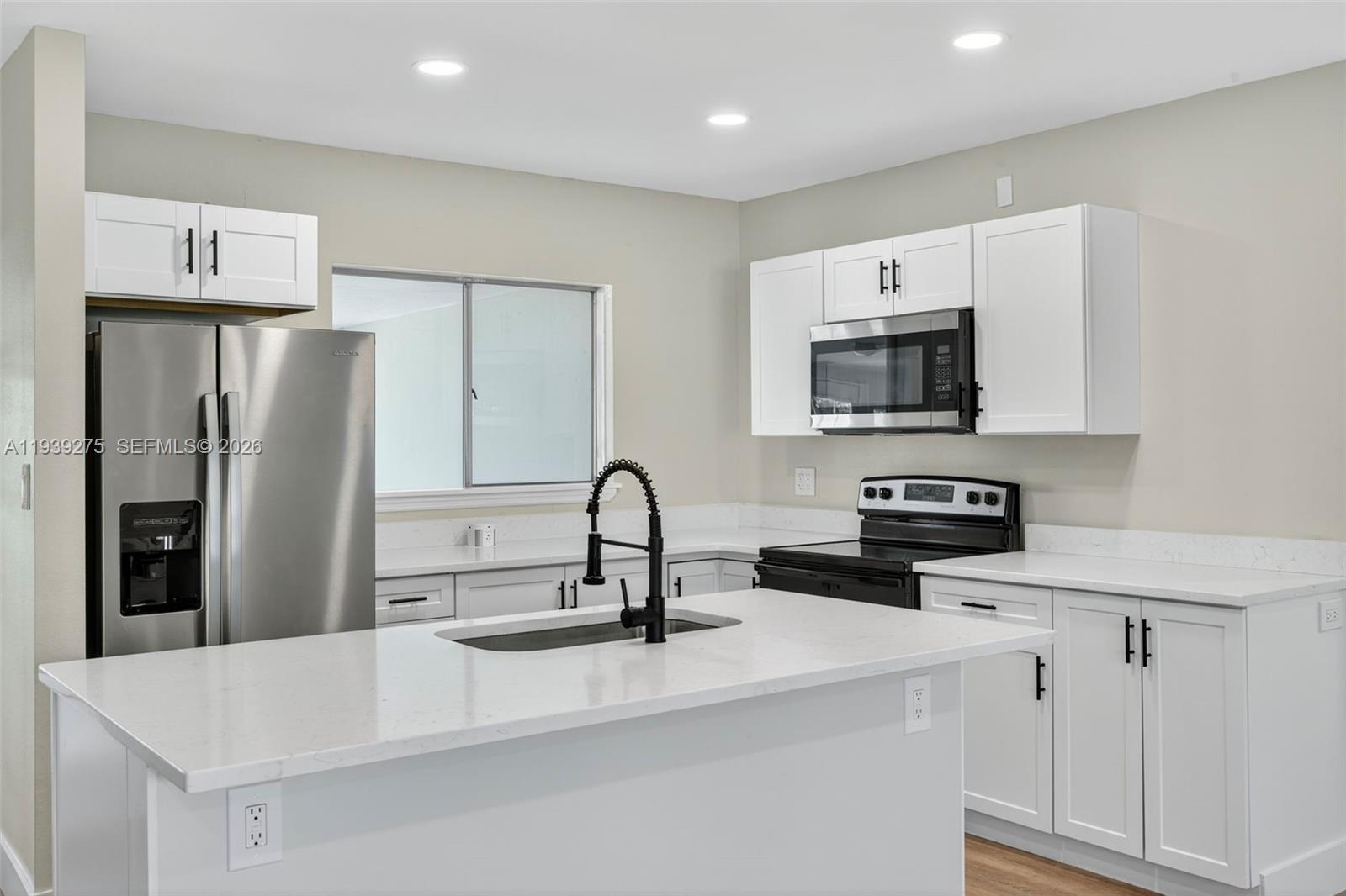 Belle Aire Lagoon - Residential