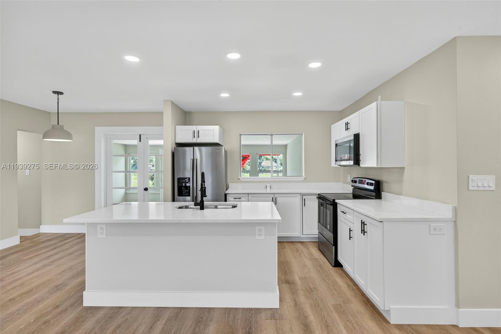 Belle Aire Lagoon - Residential