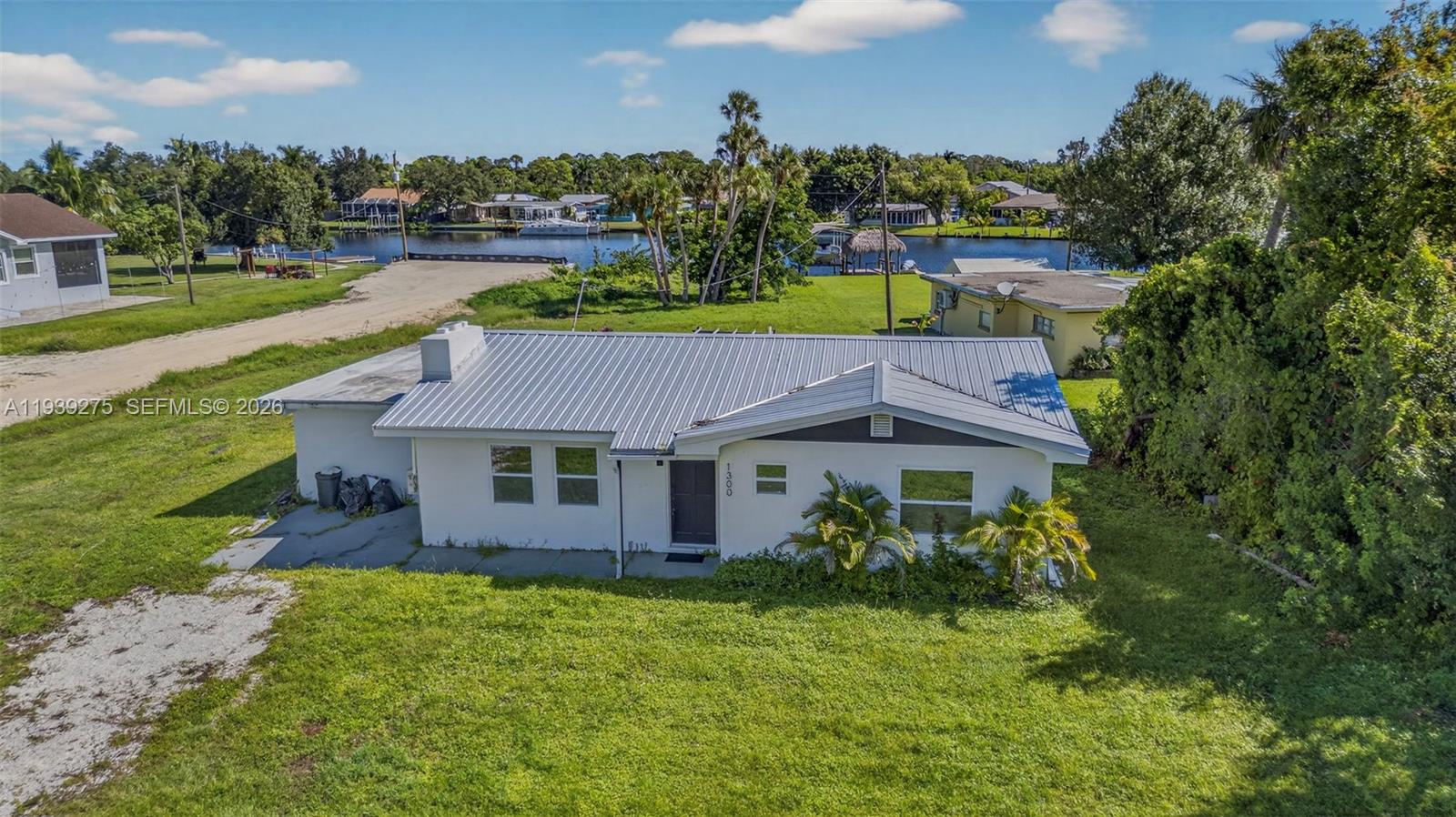 Belle Aire Lagoon - Residential