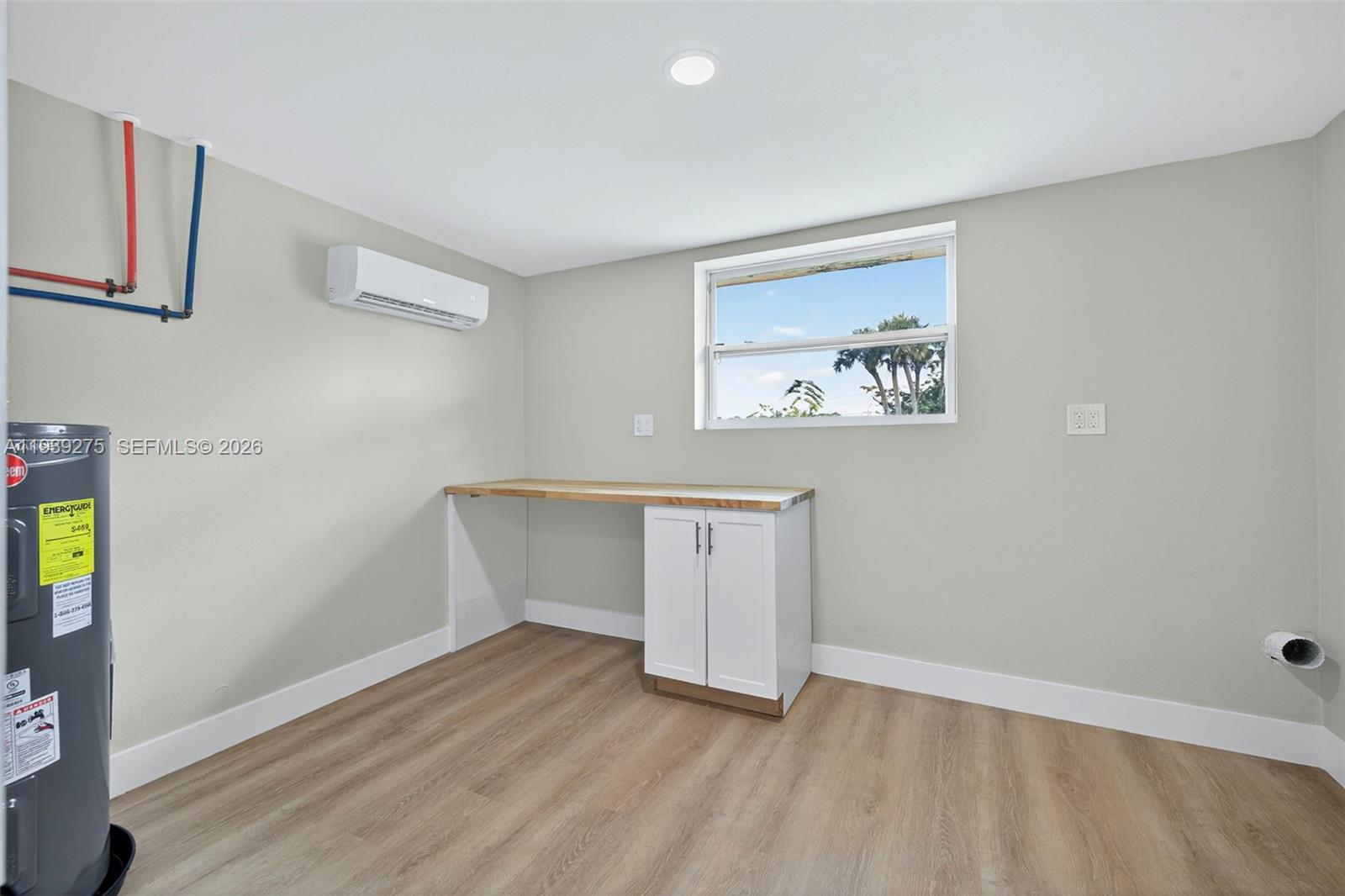 Belle Aire Lagoon - Residential