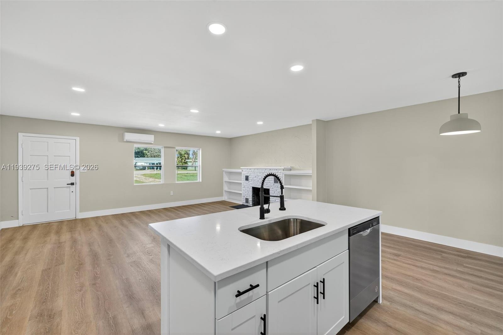 Belle Aire Lagoon - Residential