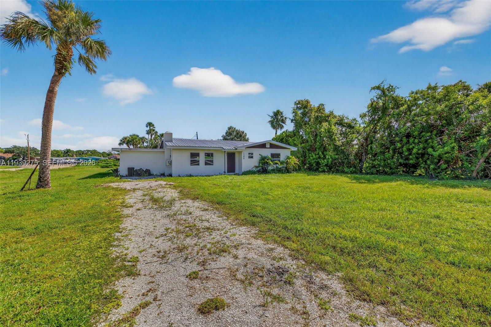 Belle Aire Lagoon - Residential