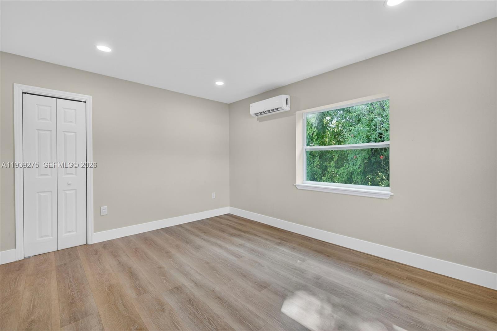 Belle Aire Lagoon - Residential