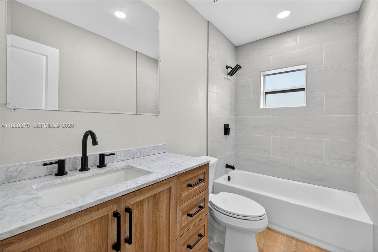 Belle Aire Lagoon - Residential