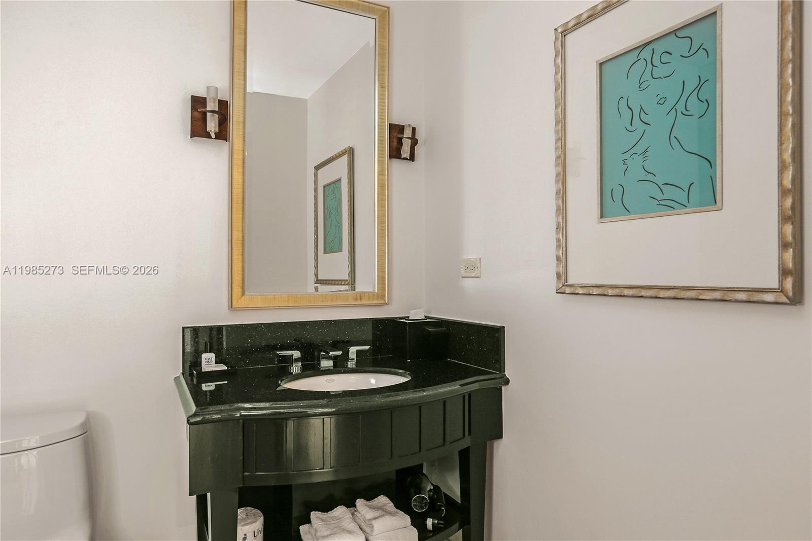 FONTAINEBLEAU III - Residential