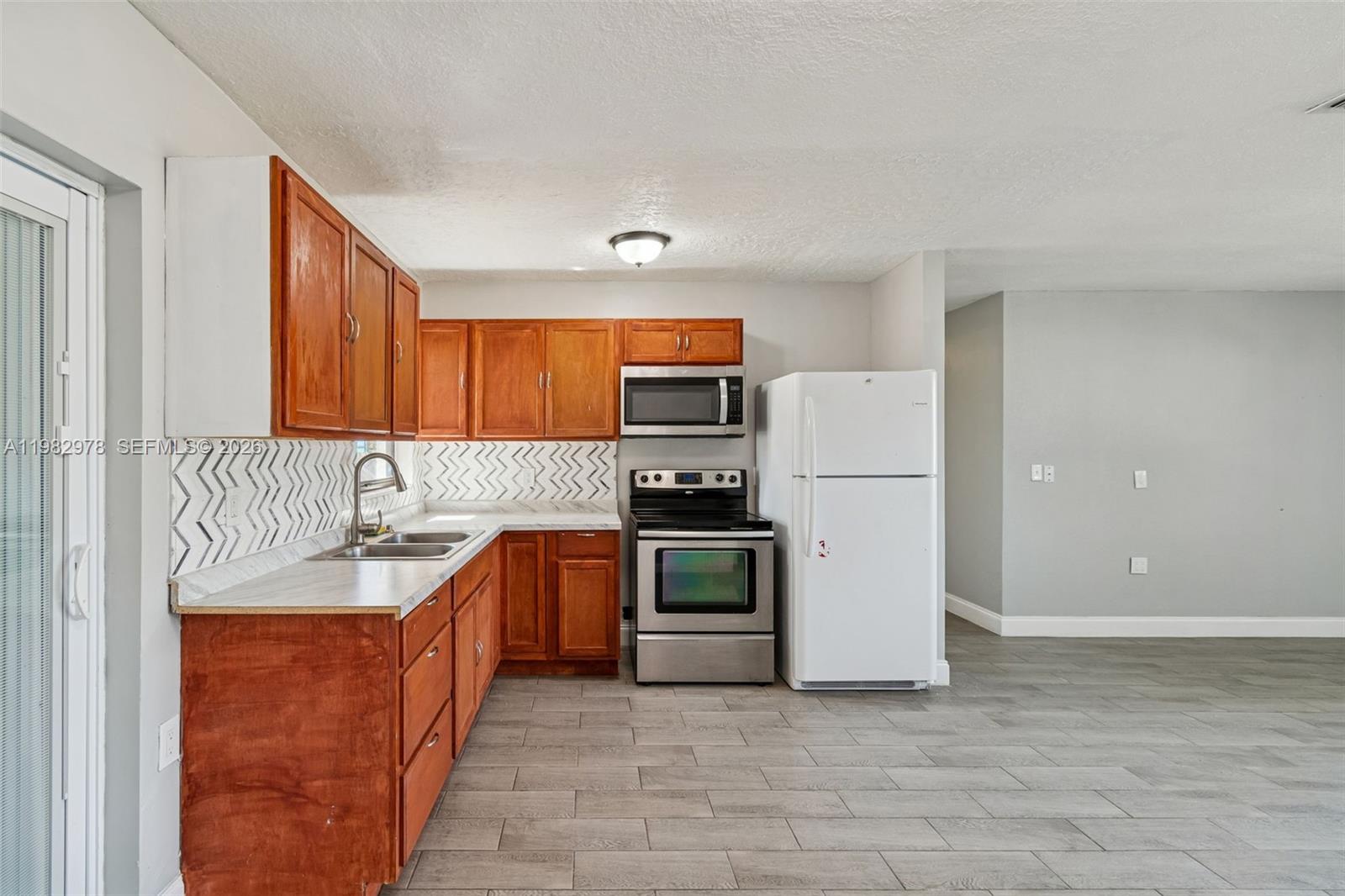 ROLLING GREEN RIDGE - Residential