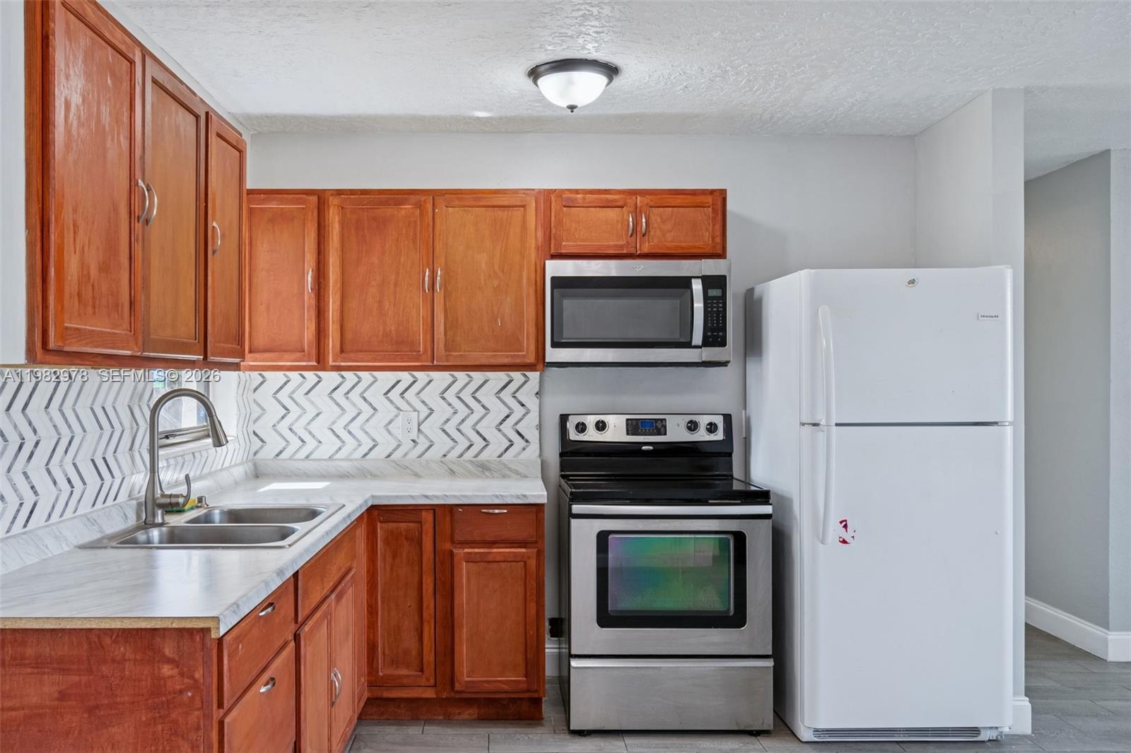 ROLLING GREEN RIDGE - Residential