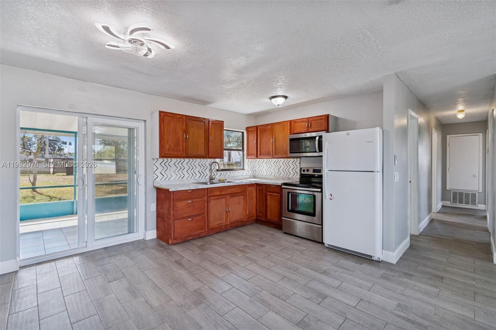 ROLLING GREEN RIDGE - Residential