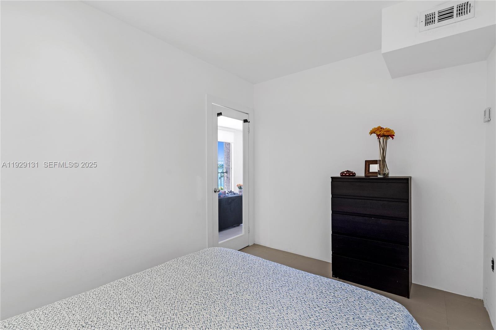 SOUTH BAY CLUB CONDO - Residential Lease