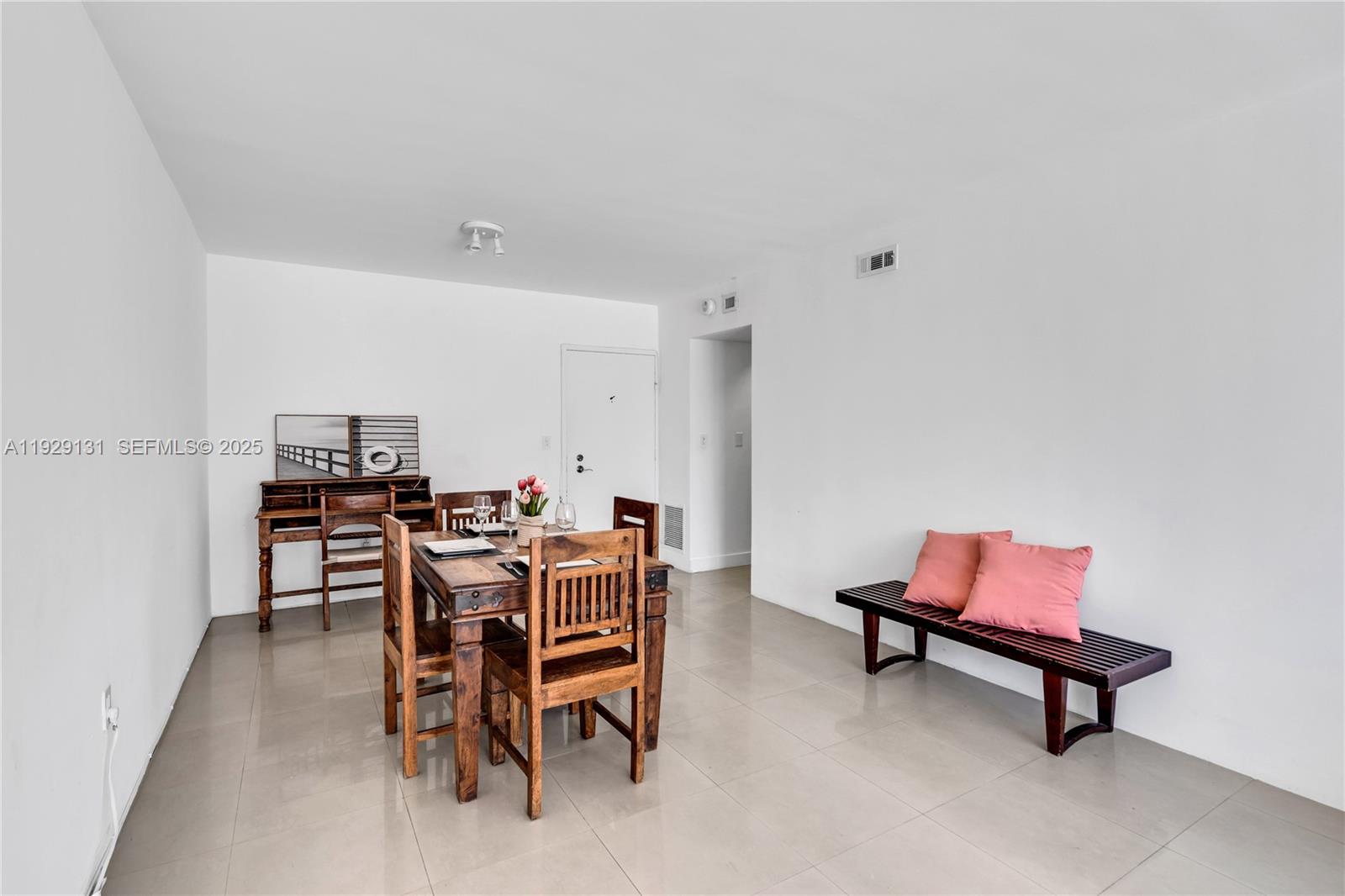 SOUTH BAY CLUB CONDO - Residential Lease