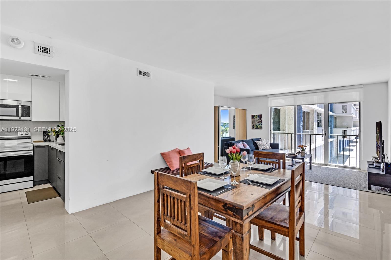 SOUTH BAY CLUB CONDO - Residential Lease