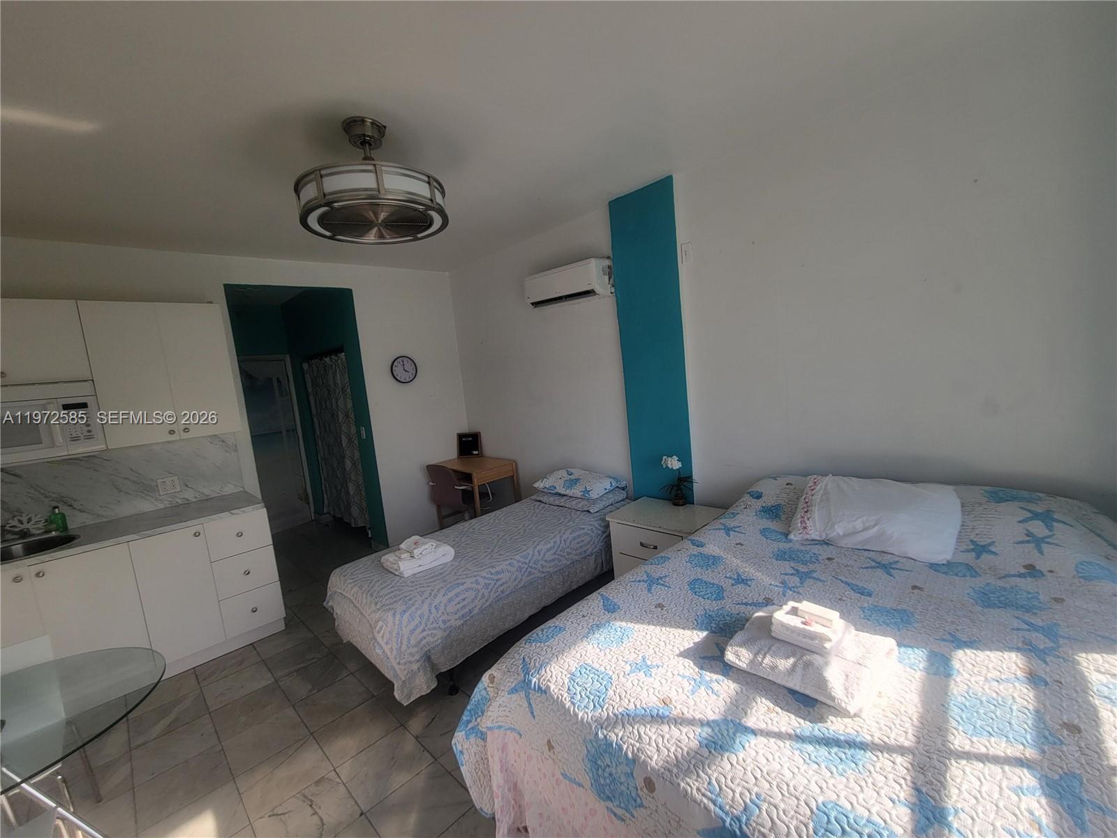 ROYAL SOUTH BEACH CONDO - Residential