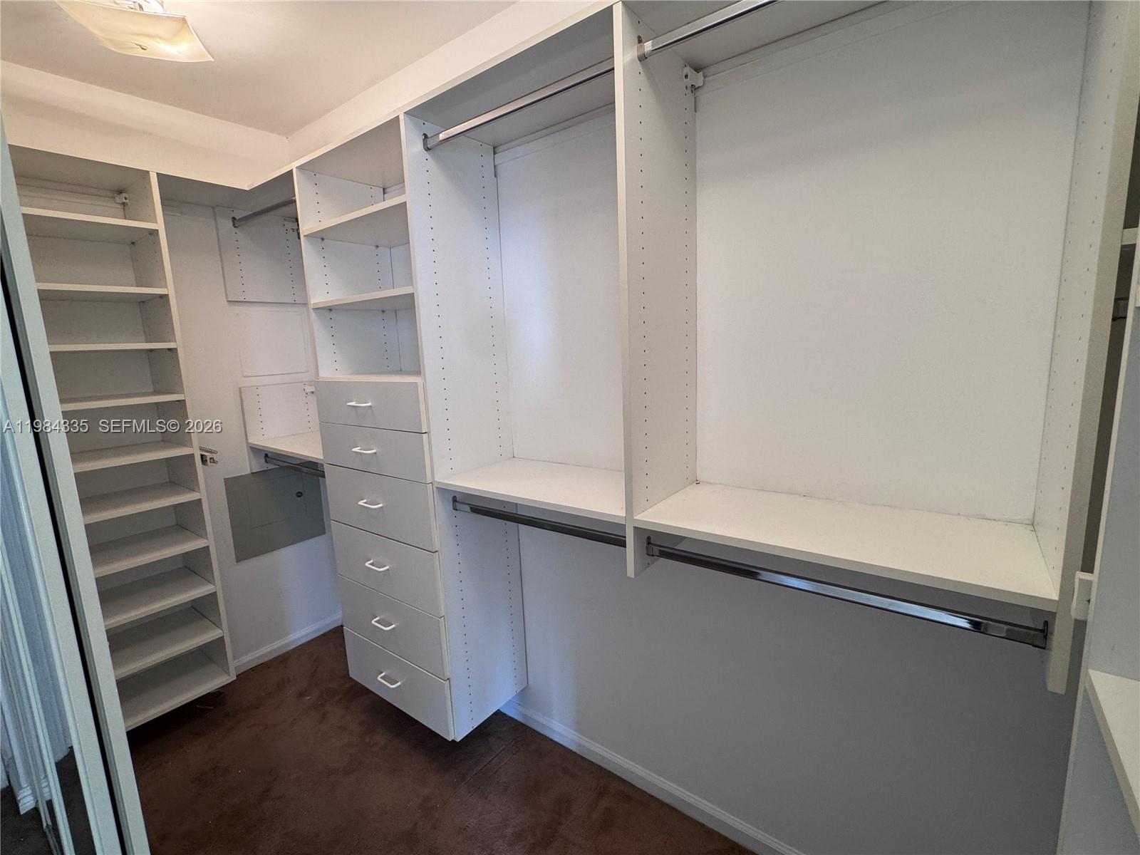 PORTSVIEW @ THE WATERWAYS - Residential