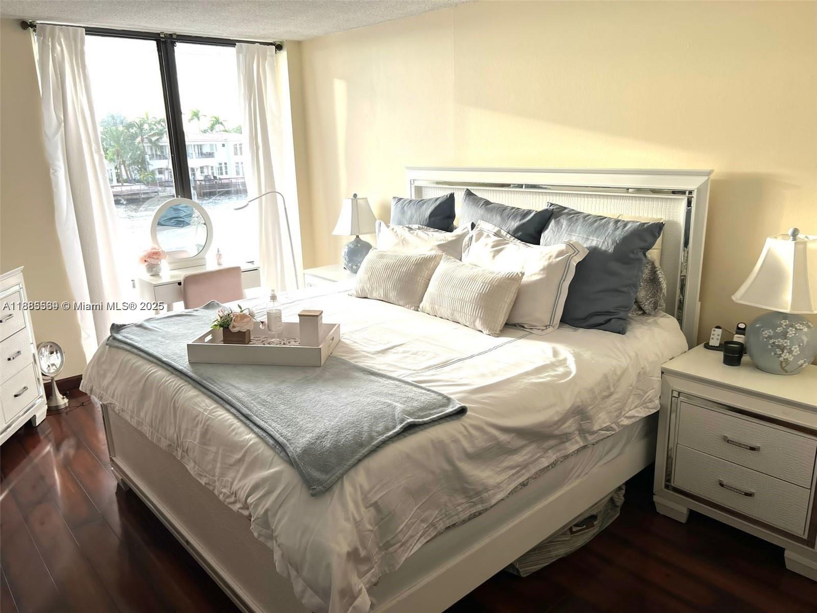 ALLINGTON TOWERS CONDO - Residential