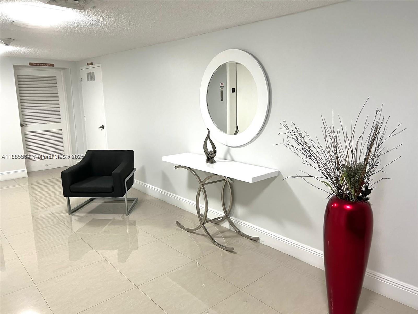 ALLINGTON TOWERS CONDO - Residential