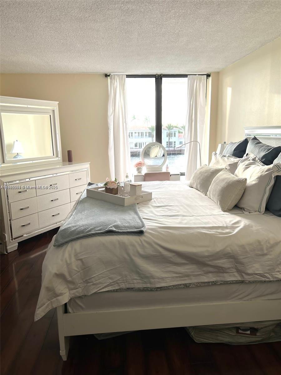 ALLINGTON TOWERS CONDO - Residential