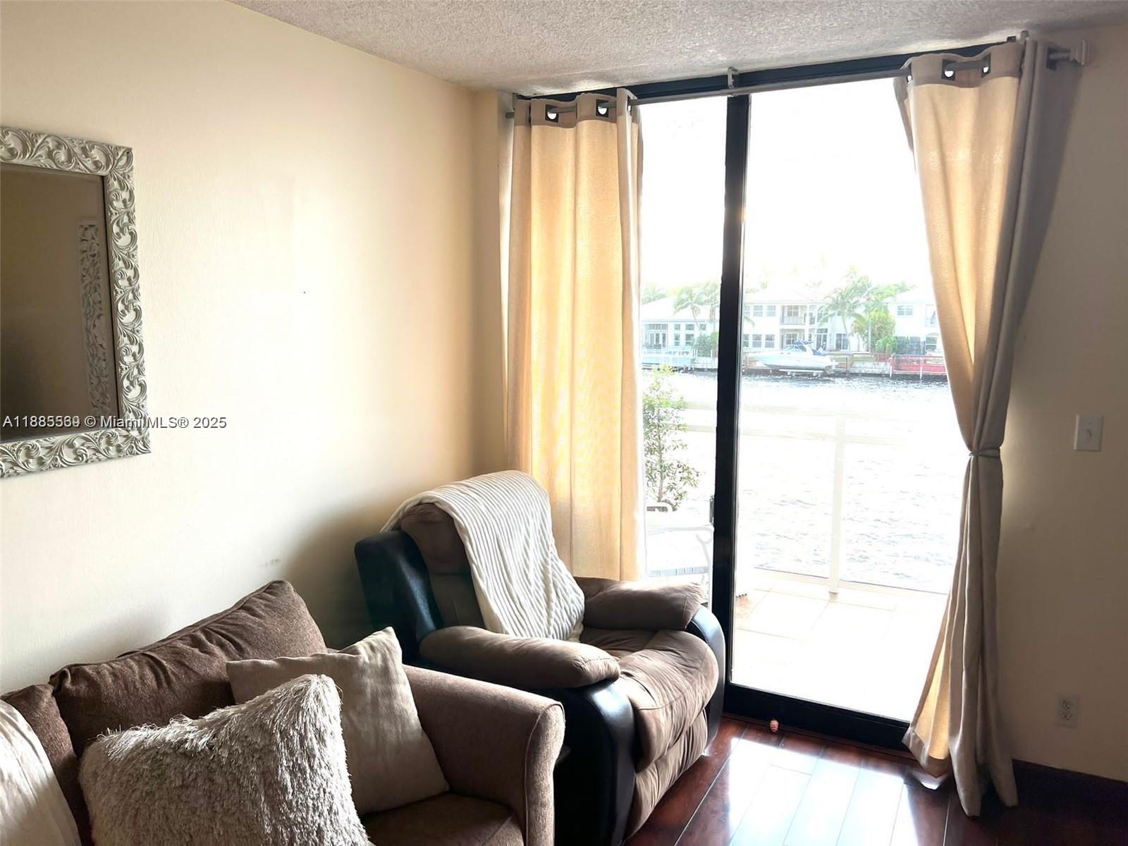 ALLINGTON TOWERS CONDO - Residential