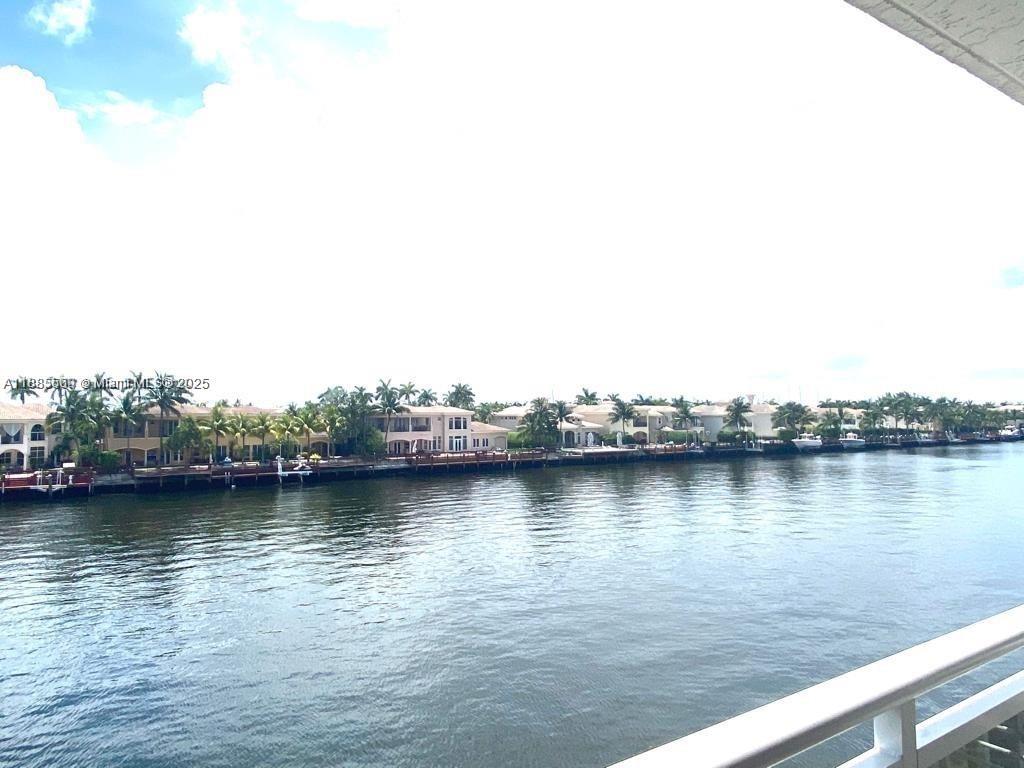 ALLINGTON TOWERS CONDO - Residential