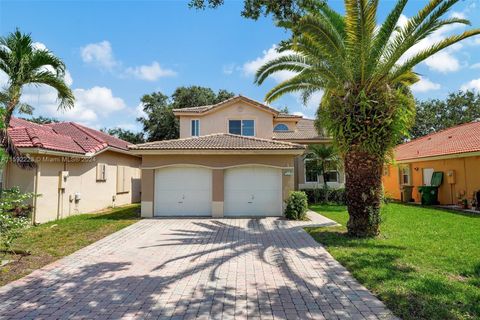 Single Family Residence in Davie FL 14143 Cypress Cove Cir Cir 1.jpg