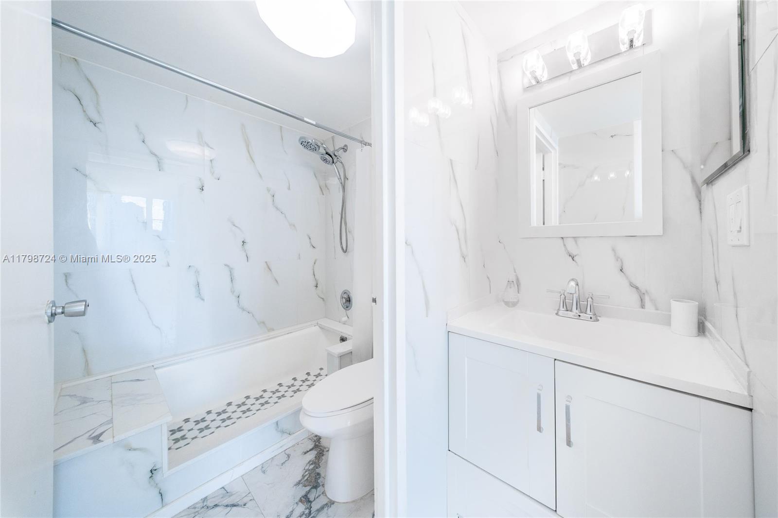 OLYMPUS CONDO PHASE - Residential