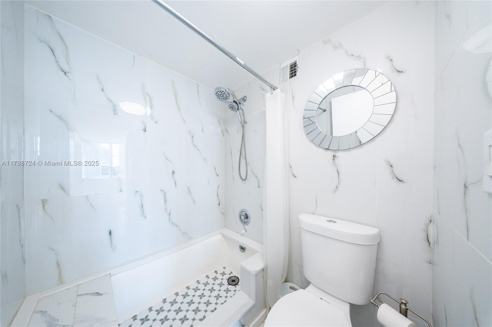 OLYMPUS CONDO PHASE - Residential