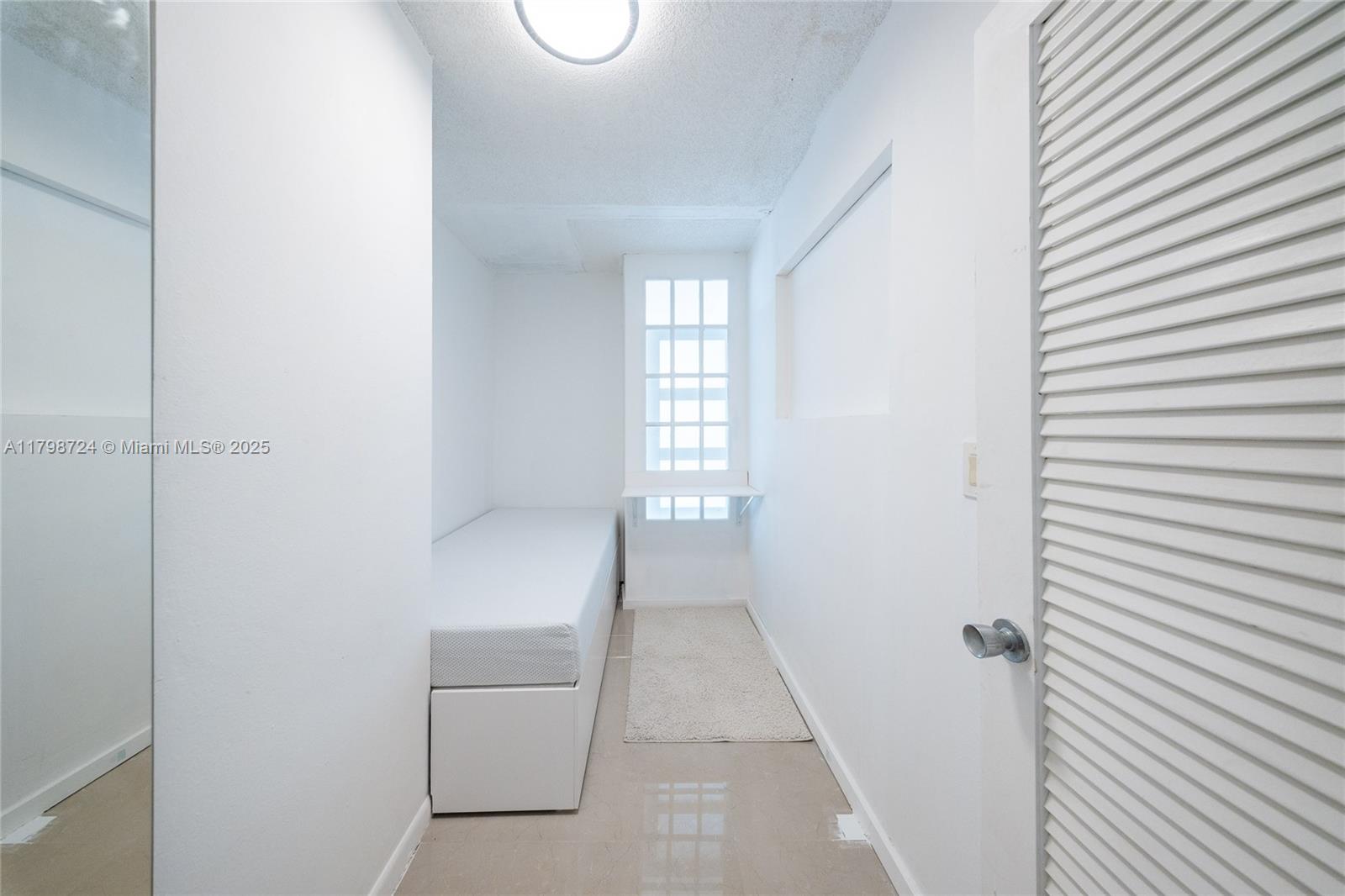 OLYMPUS CONDO PHASE - Residential