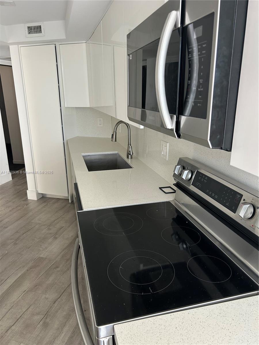 ENVIRON I CONDO 9 - Residential