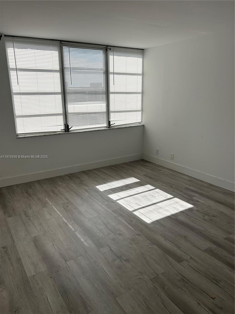 ENVIRON I CONDO 9 - Residential