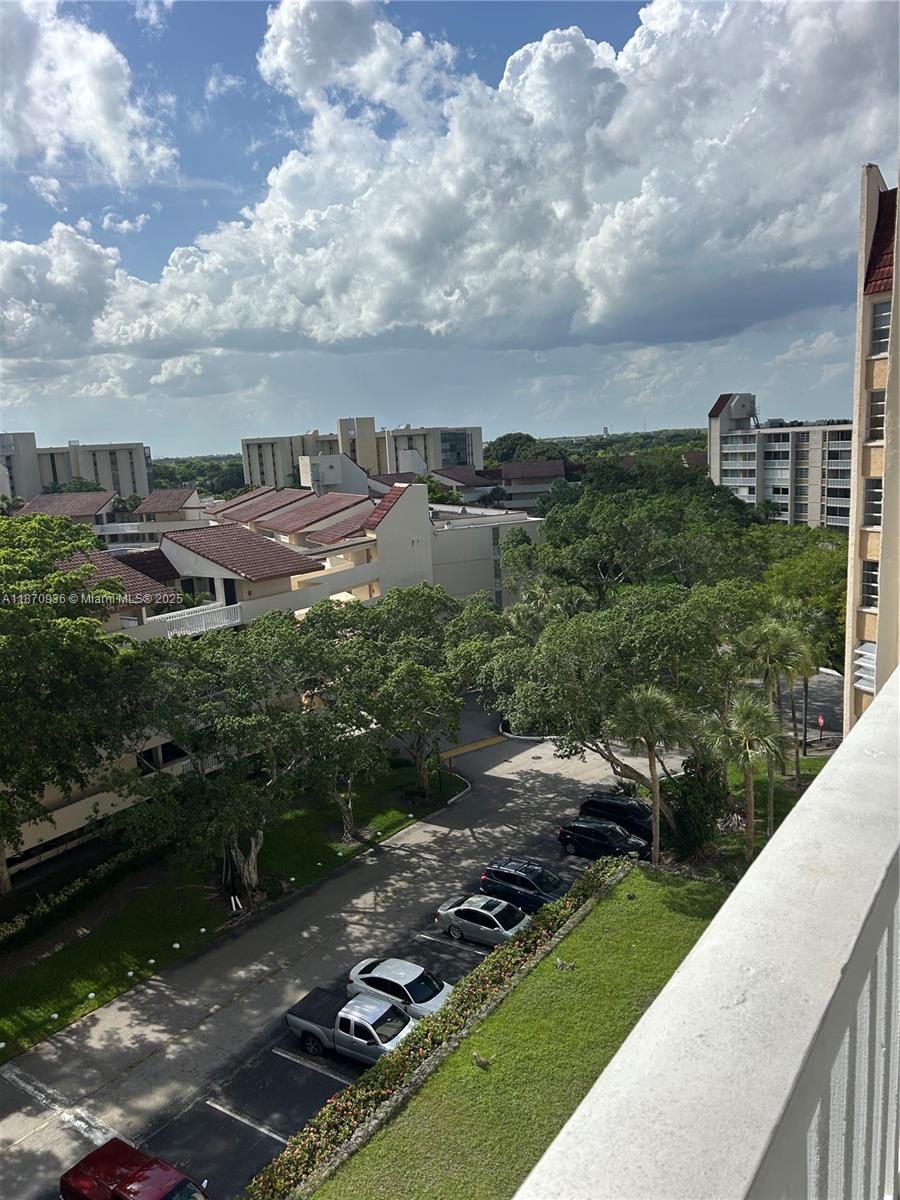 ENVIRON I CONDO 9 - Residential