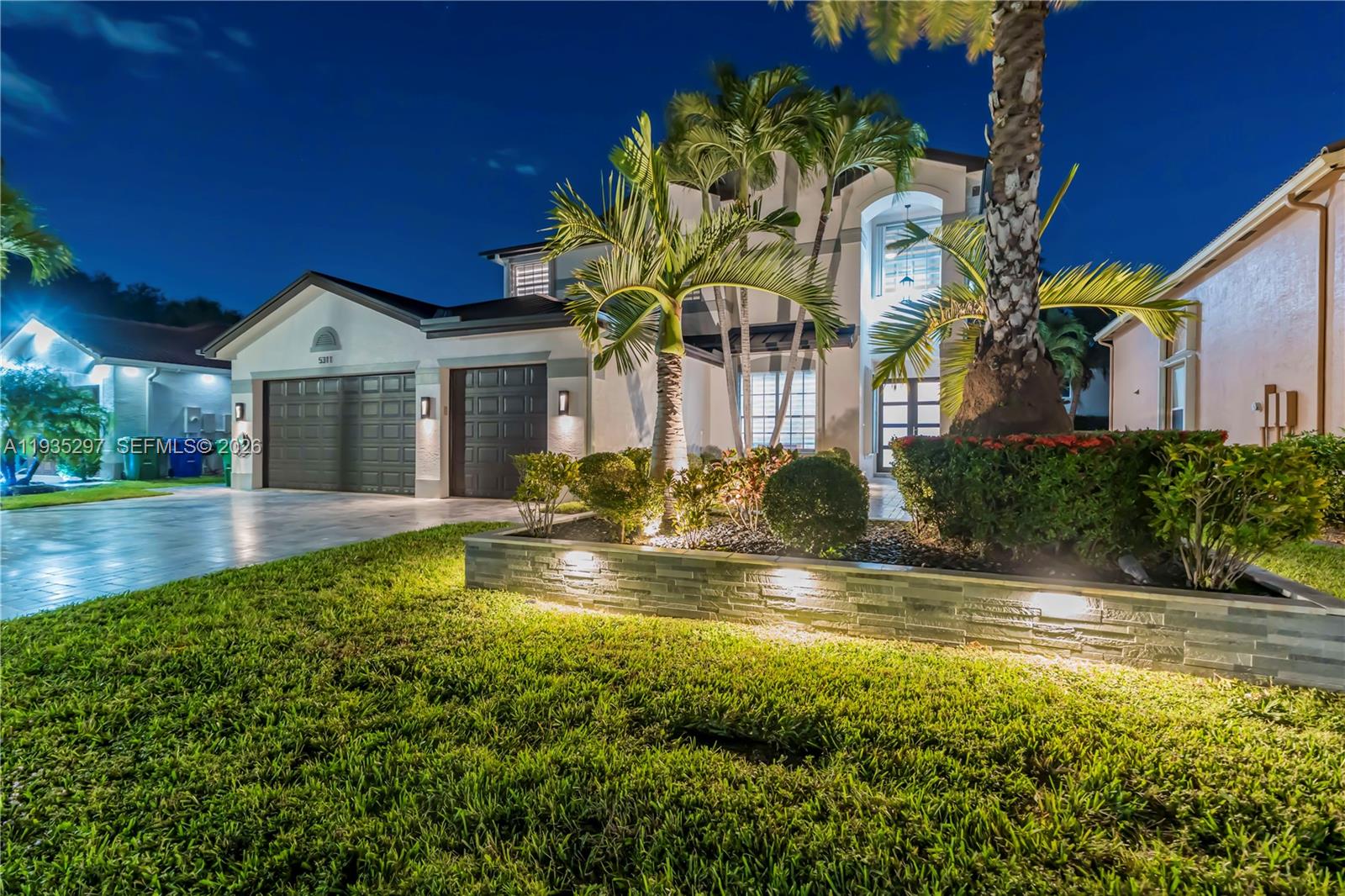 SUNSET LAKES PLAT THREE - Residential