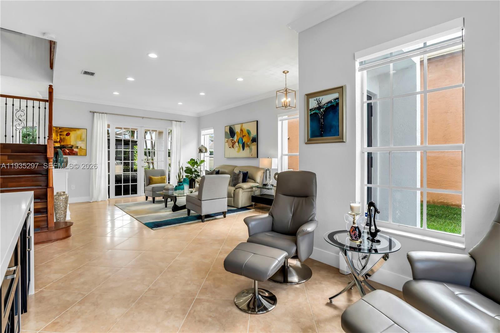 SUNSET LAKES PLAT THREE - Residential