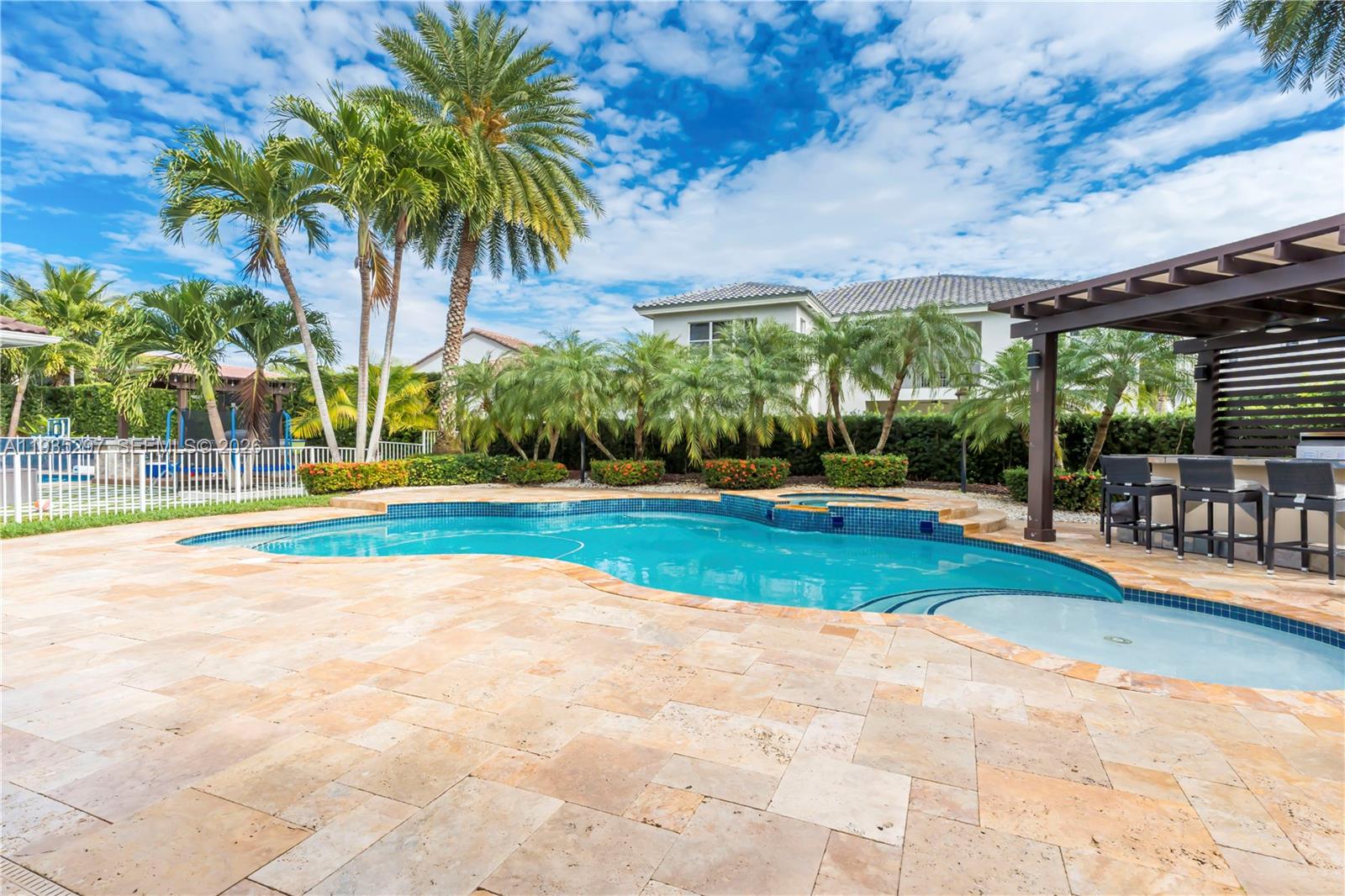 SUNSET LAKES PLAT THREE - Residential