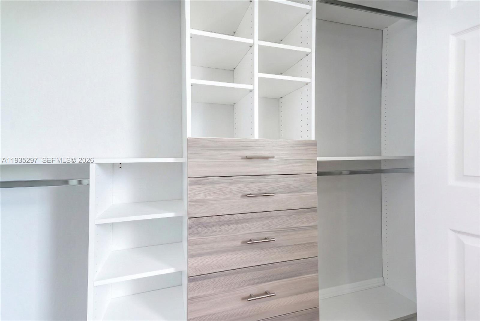 SUNSET LAKES PLAT THREE - Residential