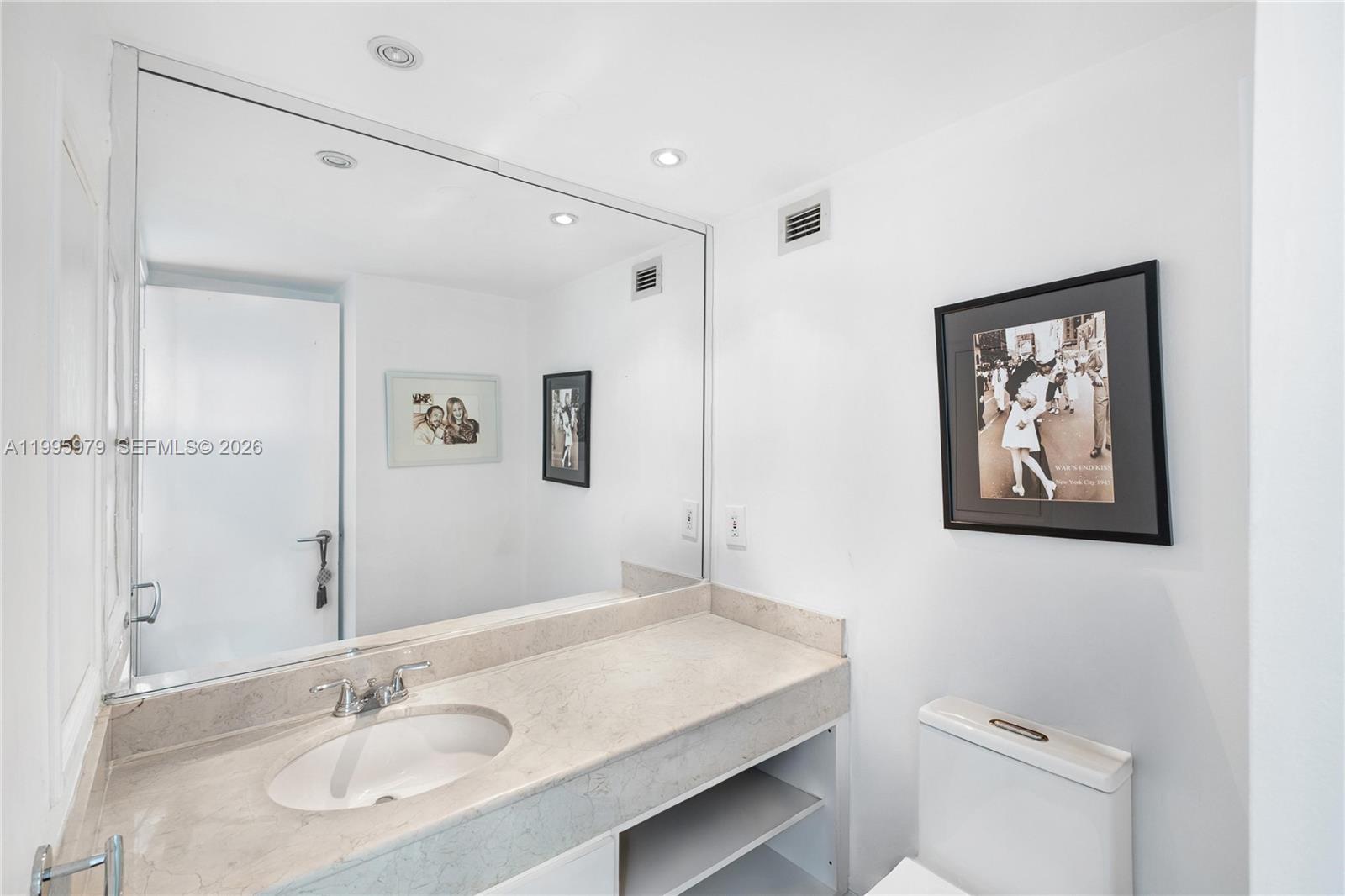 AQUASOL CONDO - Residential Lease