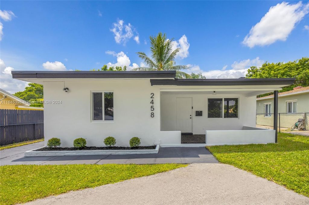 Photo of 2458 Rodman St, Hollywood, FL 33020 (MLS # A11645326)