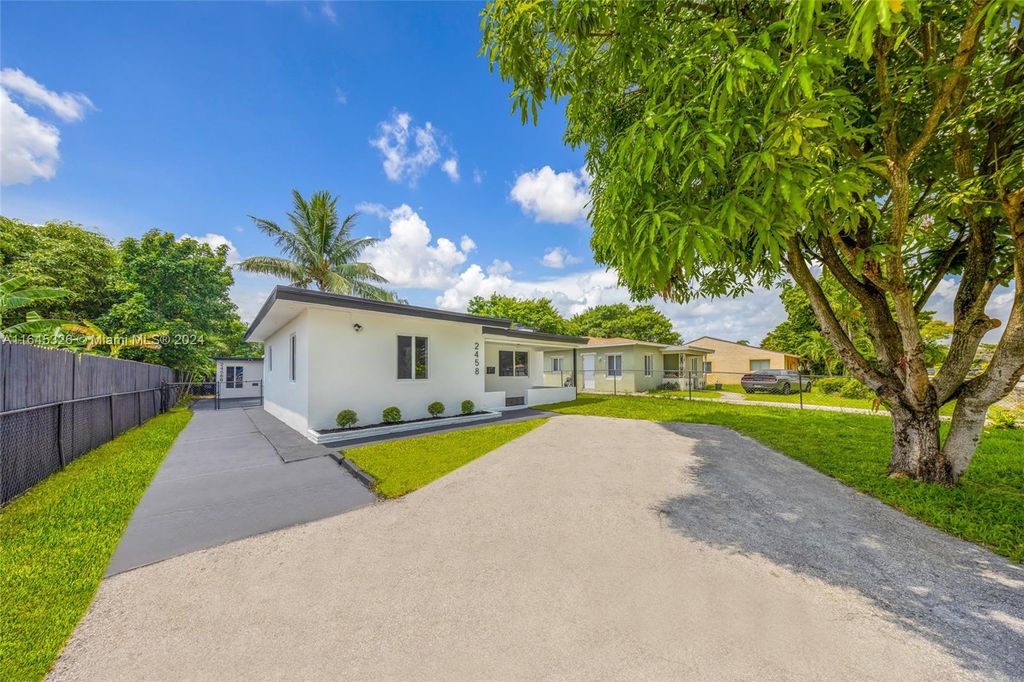 Photo of 2458 Rodman St, Hollywood, FL 33020 (MLS # A11645326)