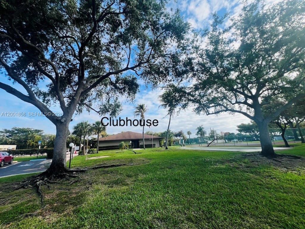 TAMARAC GARDENS CONDOMINI - Residential