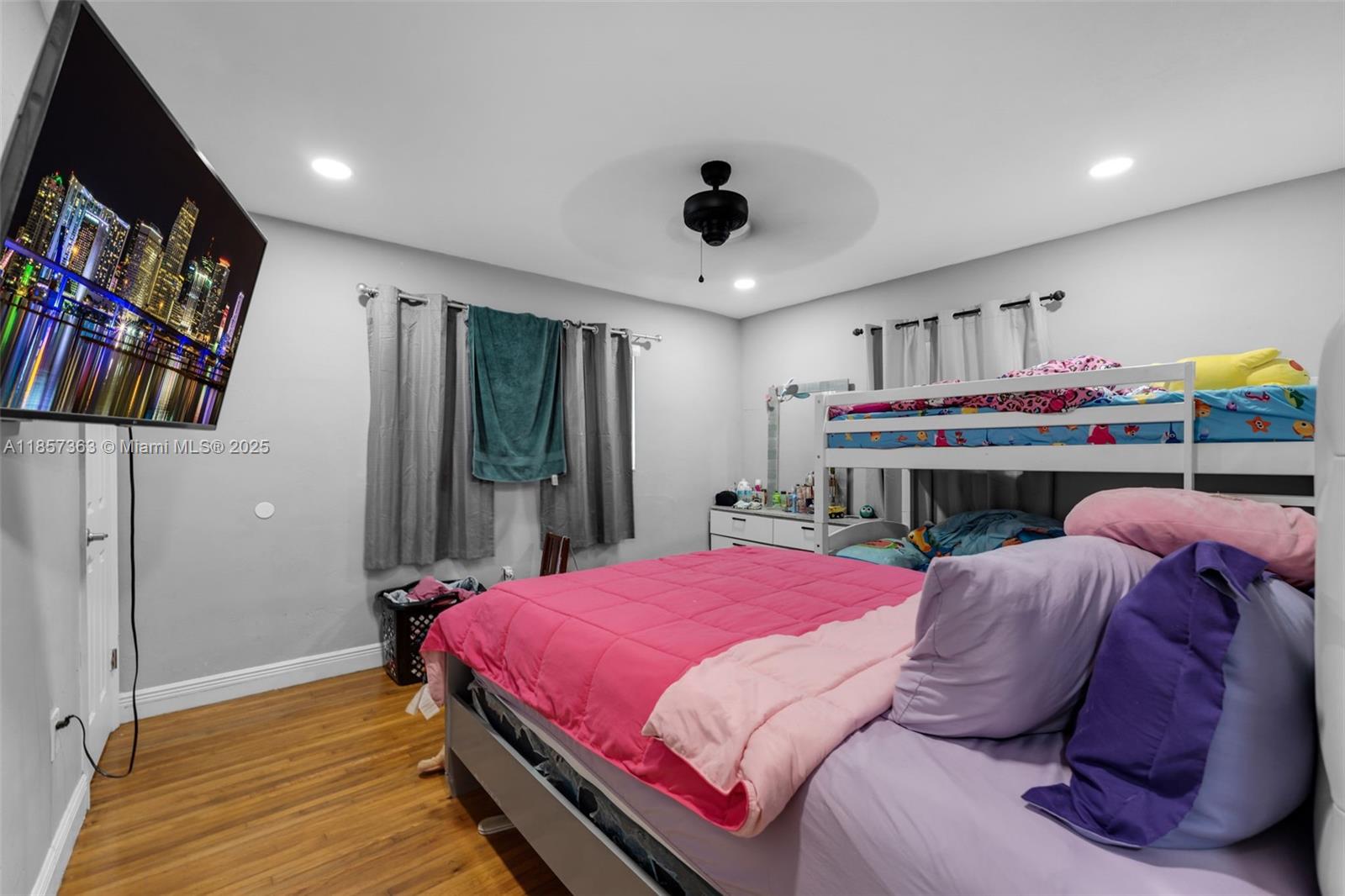 BIRD RD HIGHLANDS - Residential