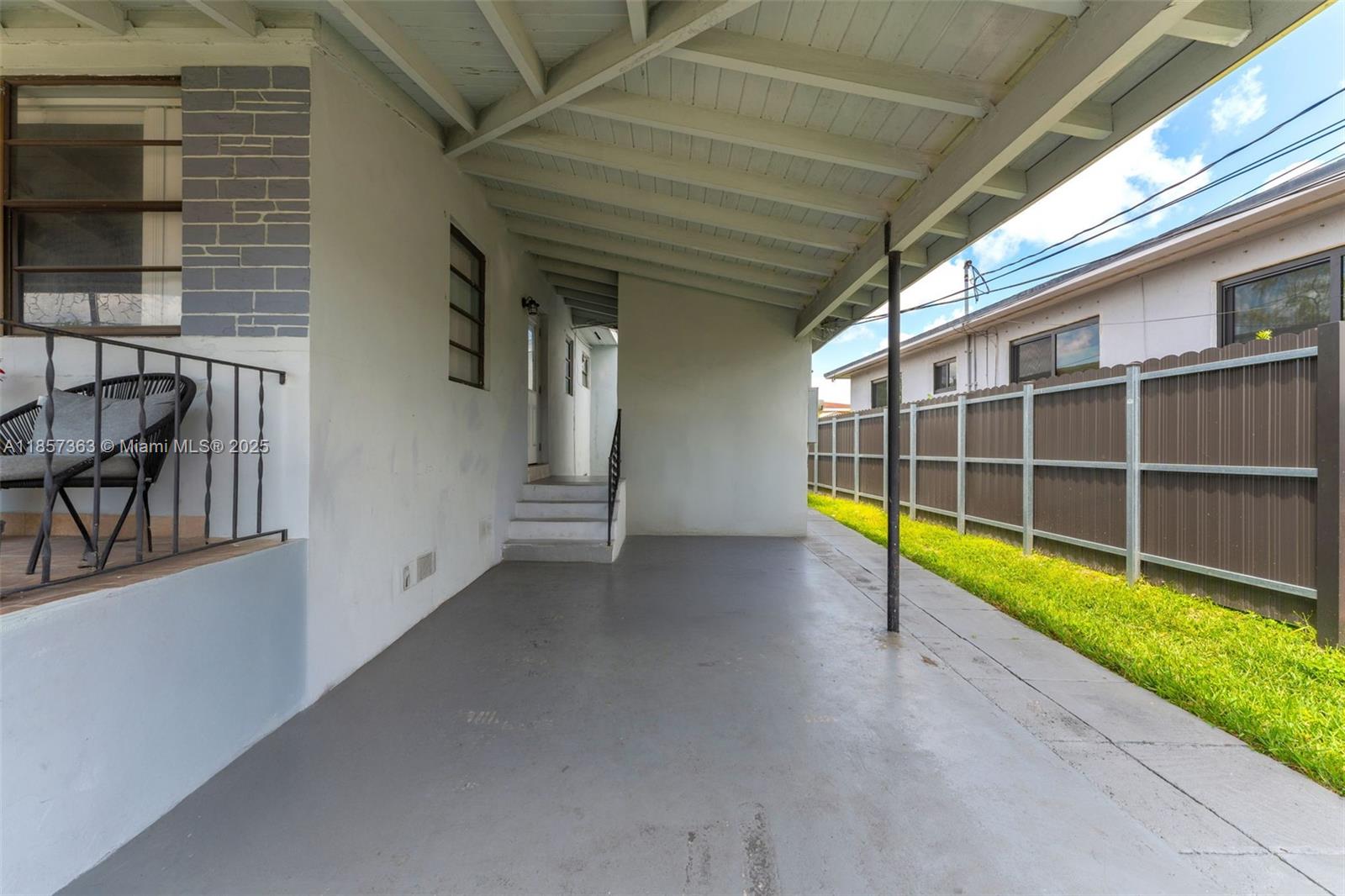 BIRD RD HIGHLANDS - Residential