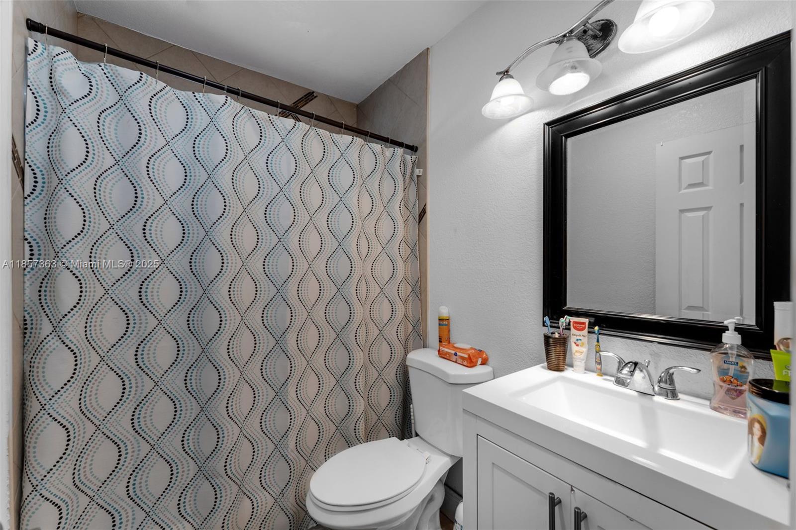 BIRD RD HIGHLANDS - Residential