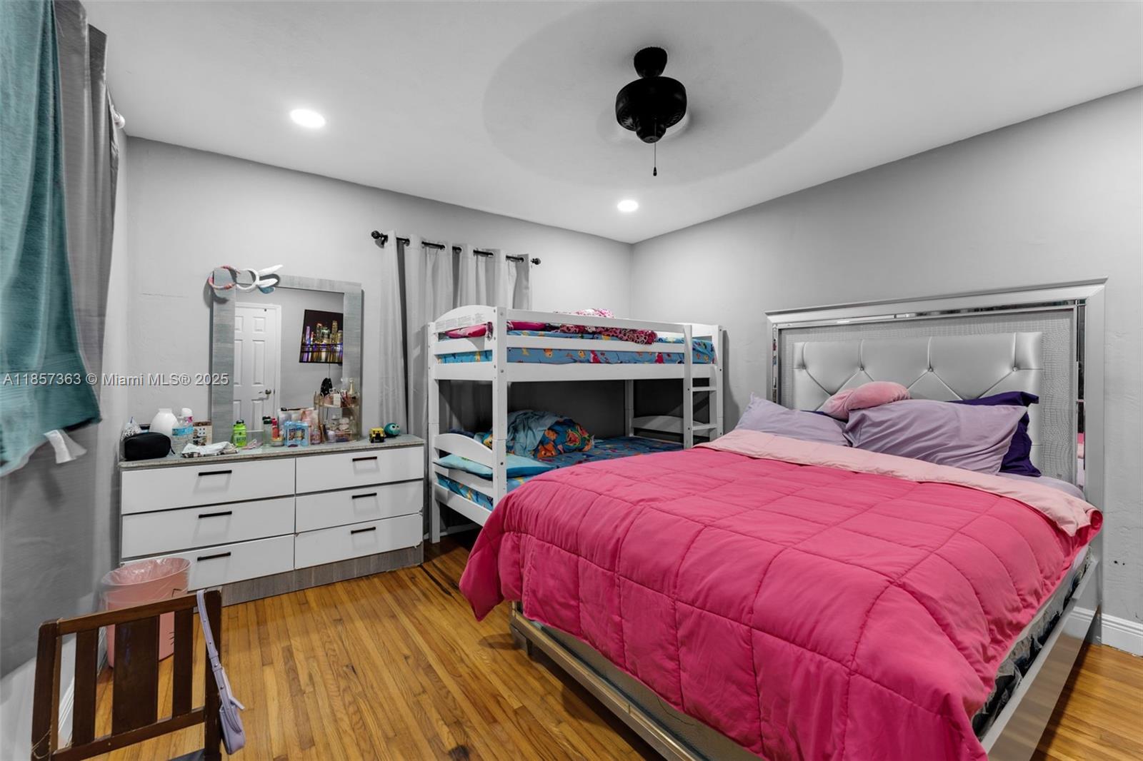 BIRD RD HIGHLANDS - Residential