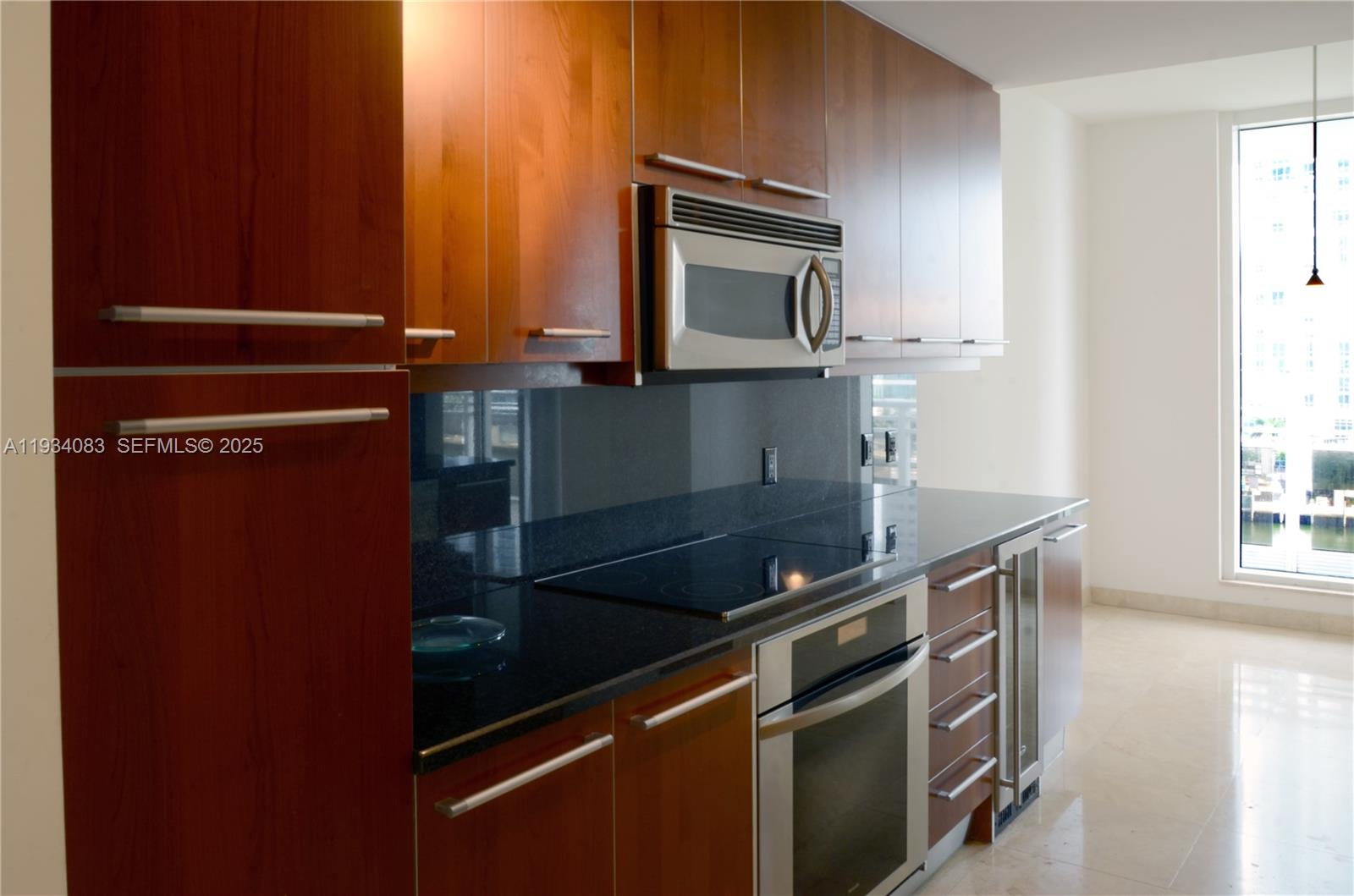 CARBONELL CONDO - Residential