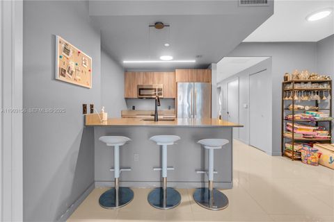 488 NE 18th St 2104 Miami FL 33132